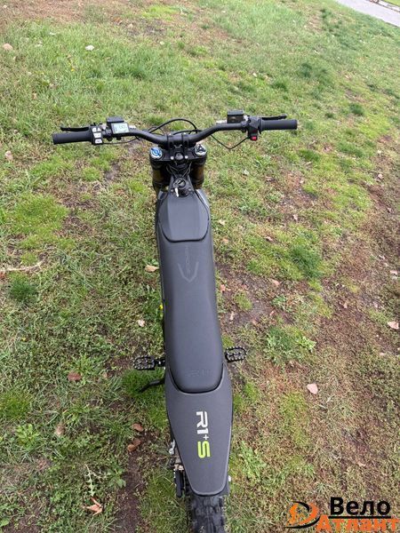 Мотоцикл RERODE R1+S, черный 946513 фото